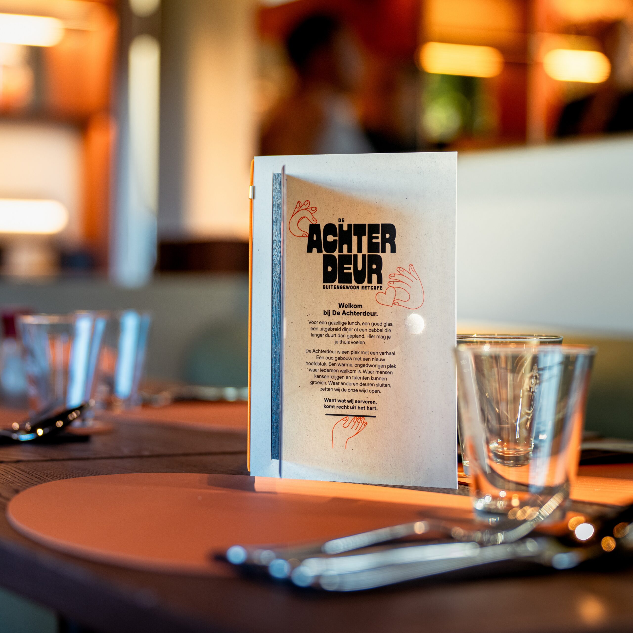 De Achterdeur table menu card in the restaurant interior